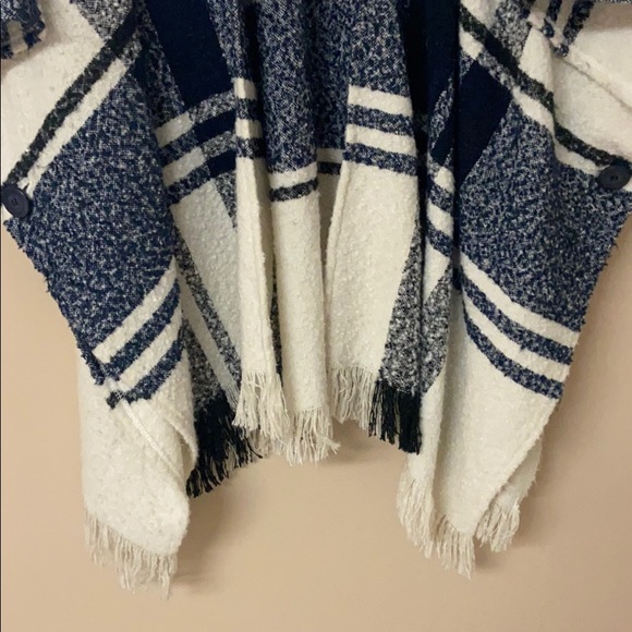 Forever 21 Blue Plaid Poncho - Picture 3 of 10